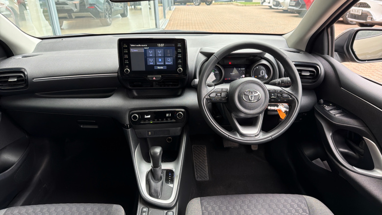Toyota Yaris 1.5 Hybrid Design 5dr CVT Hybrid Hatchback
